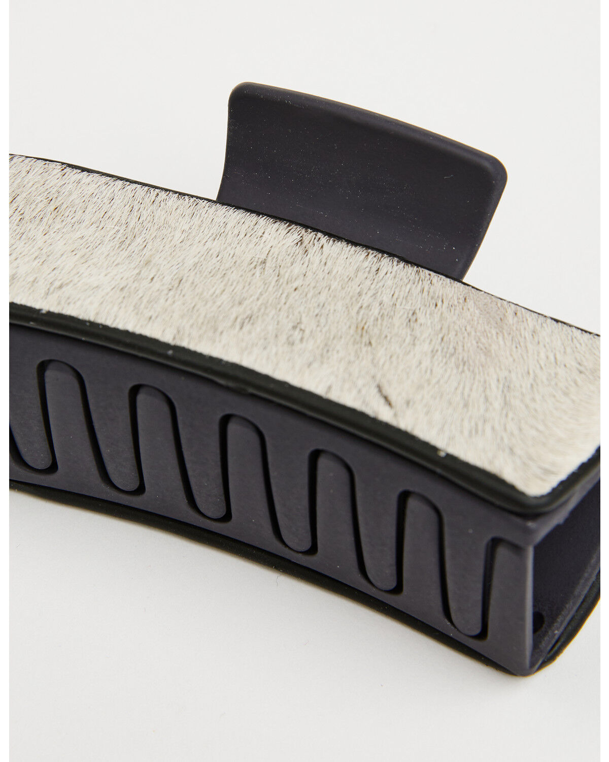 Image #5 - Idyllwind Women's Larkspur Hair-On Claw Clip Set - 2 Piece, Black, hi-res