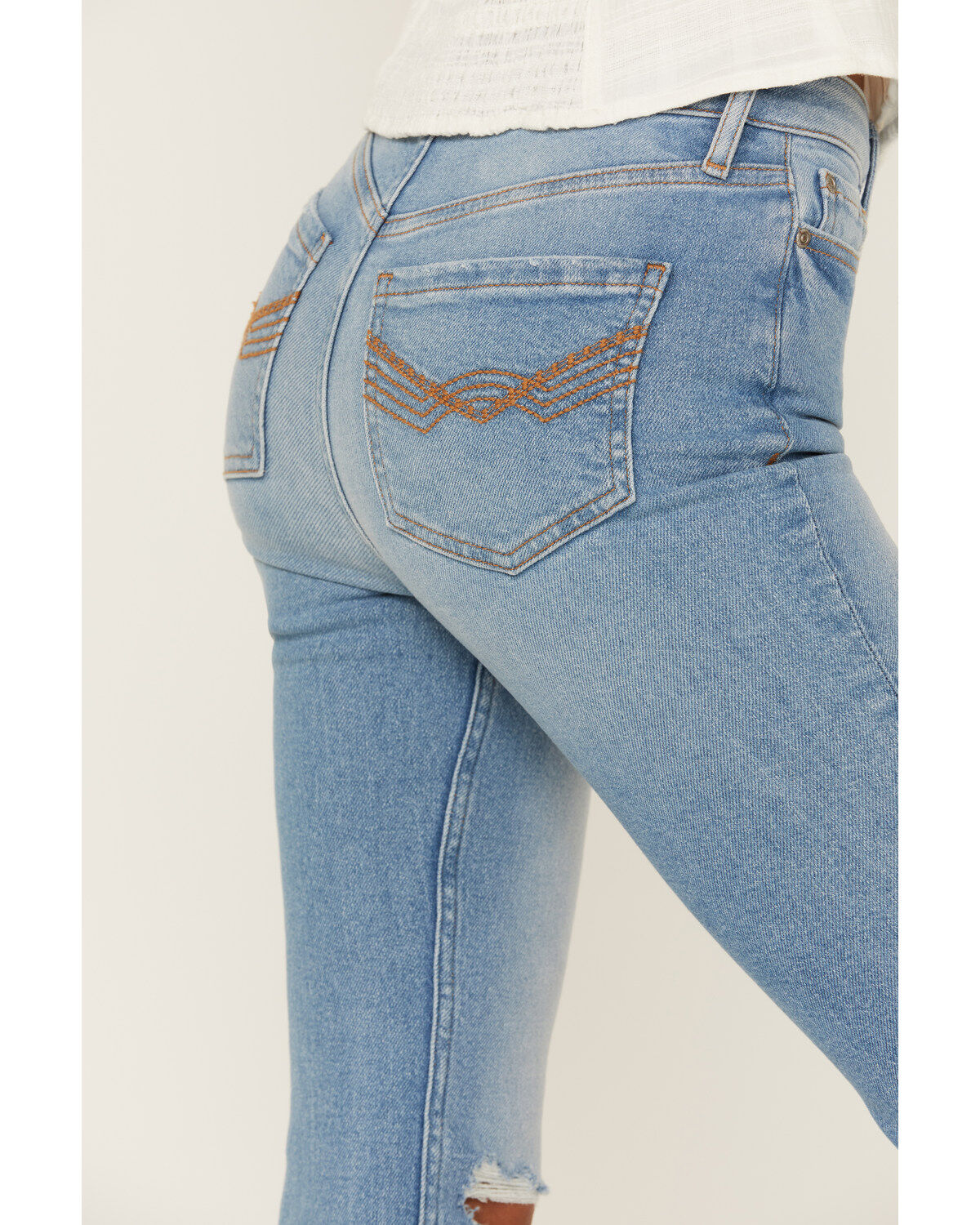 Image #4 - Idyllwind Women's High Risin' Roadtrip Wash Stretch Distressed Knee Flare Jeans, Medium Wash, hi-res