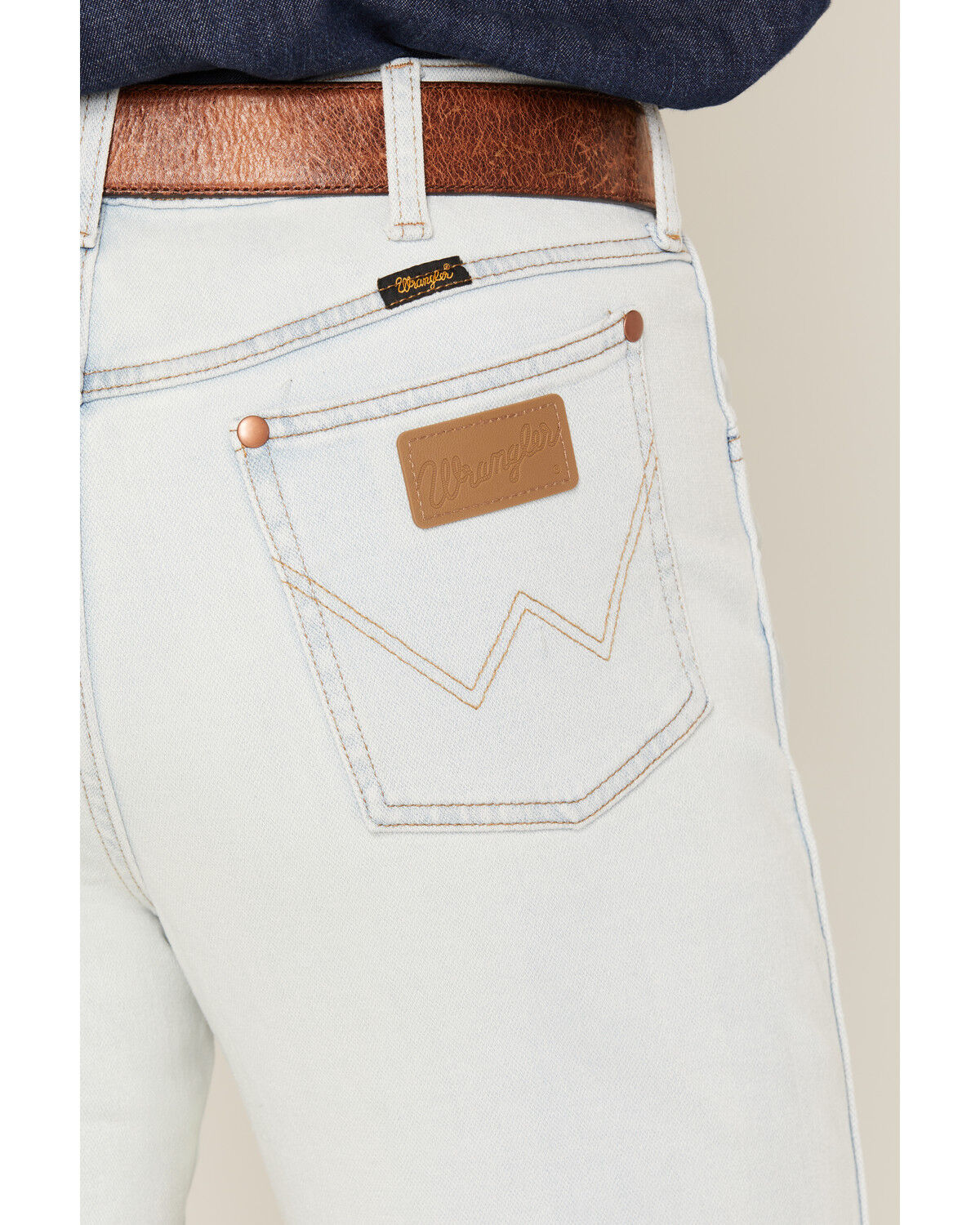 Image #4 - Wrangler Men's 936 Toughlite Light Wash Cowboy Cut Slim Straight Stretch Denim Jeans, Light Wash, hi-res