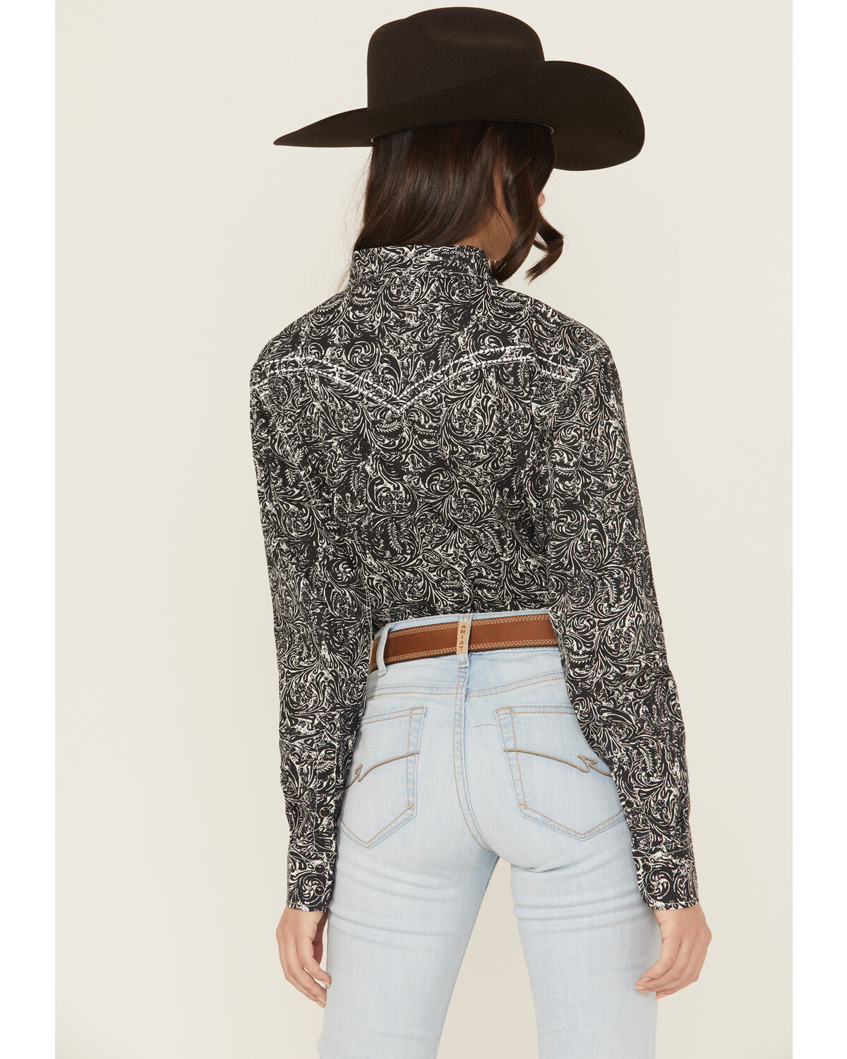 Image #4 - Cowgirl Hardware Women's Scroll Print Long Sleeve Snap Stretch Western Shirt, Black, hi-res