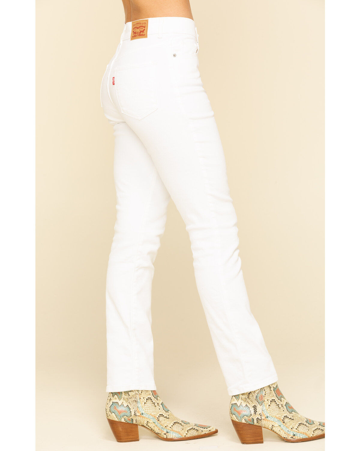 Image #3 - Levi&rsquo;s Women's Classic Straight Fit Jeans, White, hi-res
