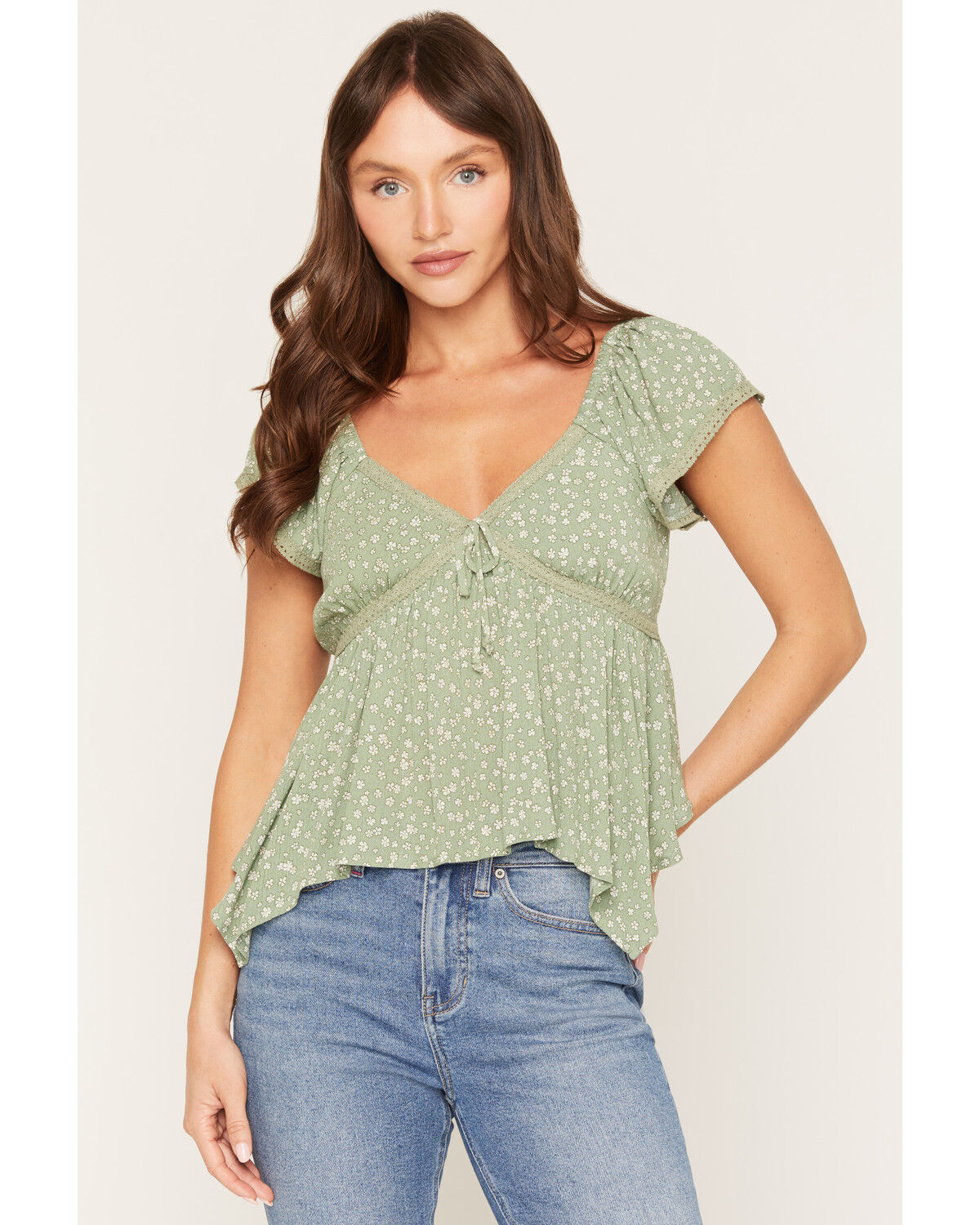 Image #1 - Wild Moss Women's Floral Print Hanky Hem Short Sleeve Top, Sage, hi-res