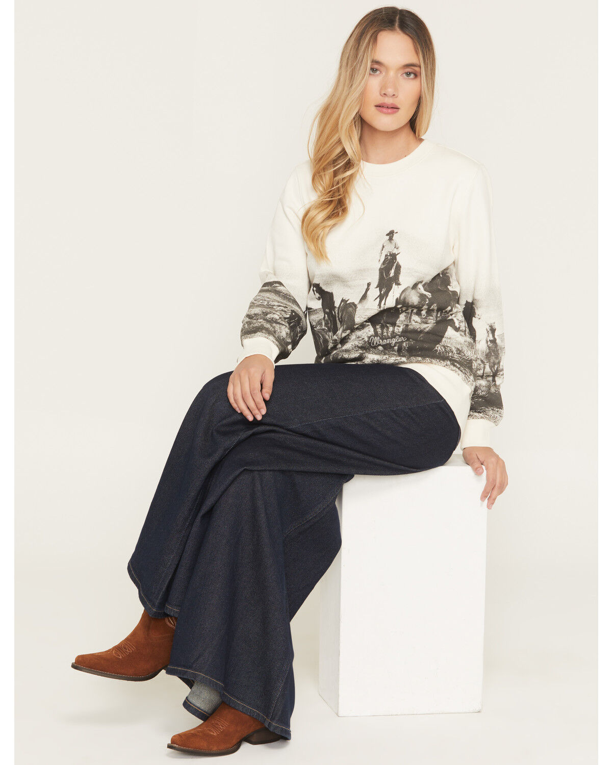 Image #3 - Wrangler Retro Women's Running Horses Graphic Crewneck, White, hi-res