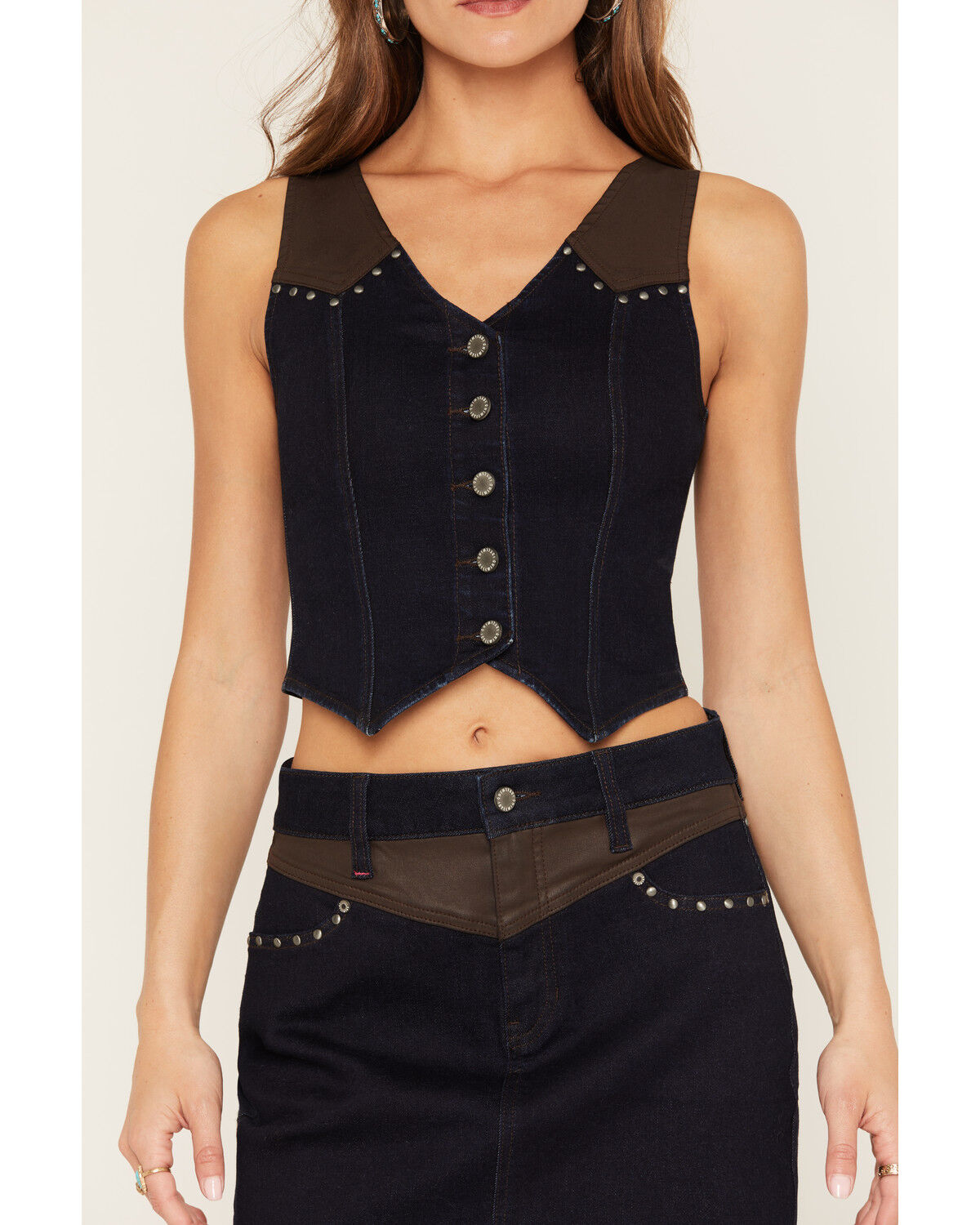 Image #3 - Idyllwind Women's Duluth Coated Yoke Sleeveless Button-Down Stretch Denim Vest, Dark Wash, hi-res