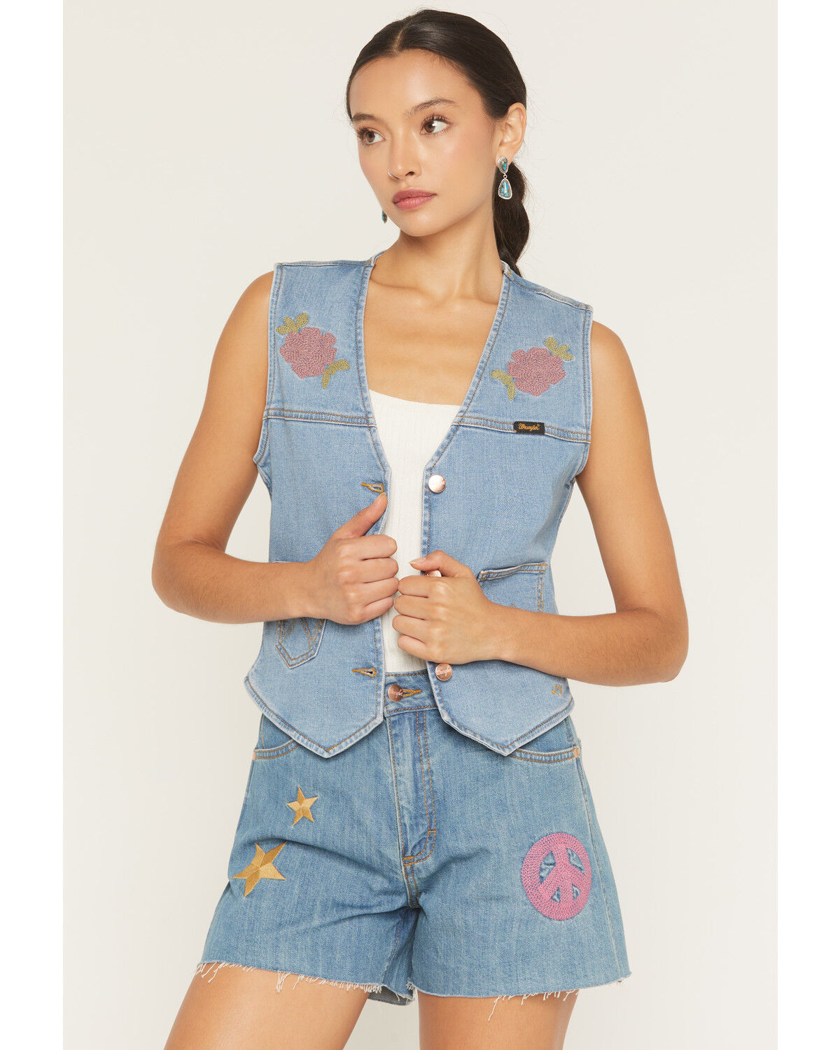 Image #1 - Wrangler X Lainey Wilson Women's Bull Riding Embroidered Button-Down Denim Vest, Blue, hi-res