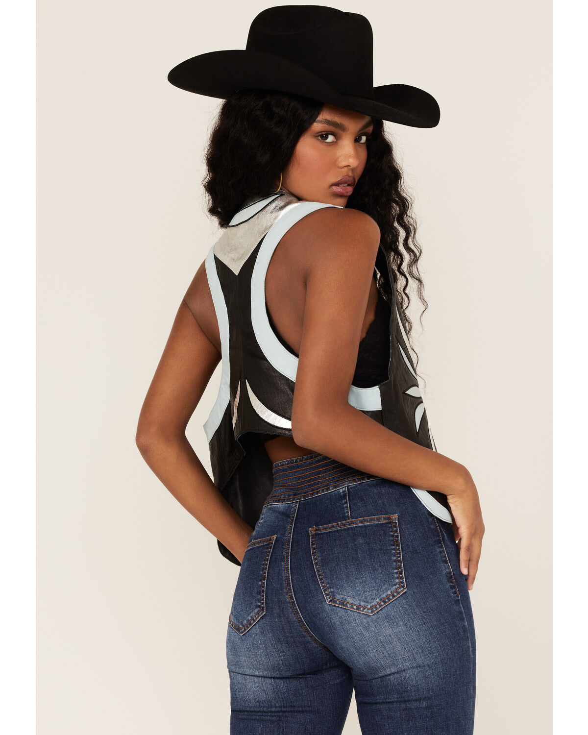 Image #5 - Understated Leather Women's Contrast Leather Bonnie Vest, , hi-res