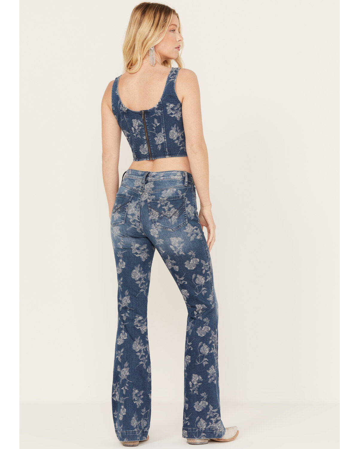 Image #3 - Idyllwind Women's High Risin Floral Drive Flare Jeans, Dark Medium Wash, hi-res