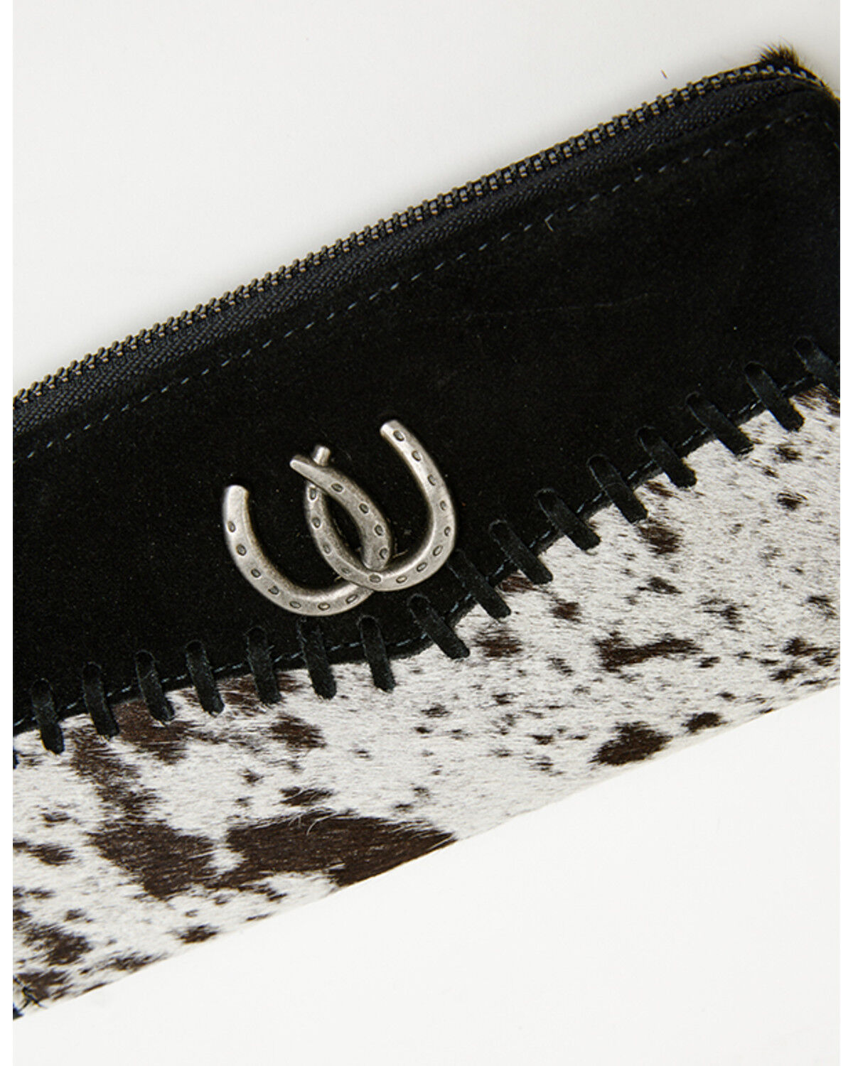 Image #4 - Idyllwind Women's Lyndale Double Horseshoe Hair-On Wallet, Black, hi-res