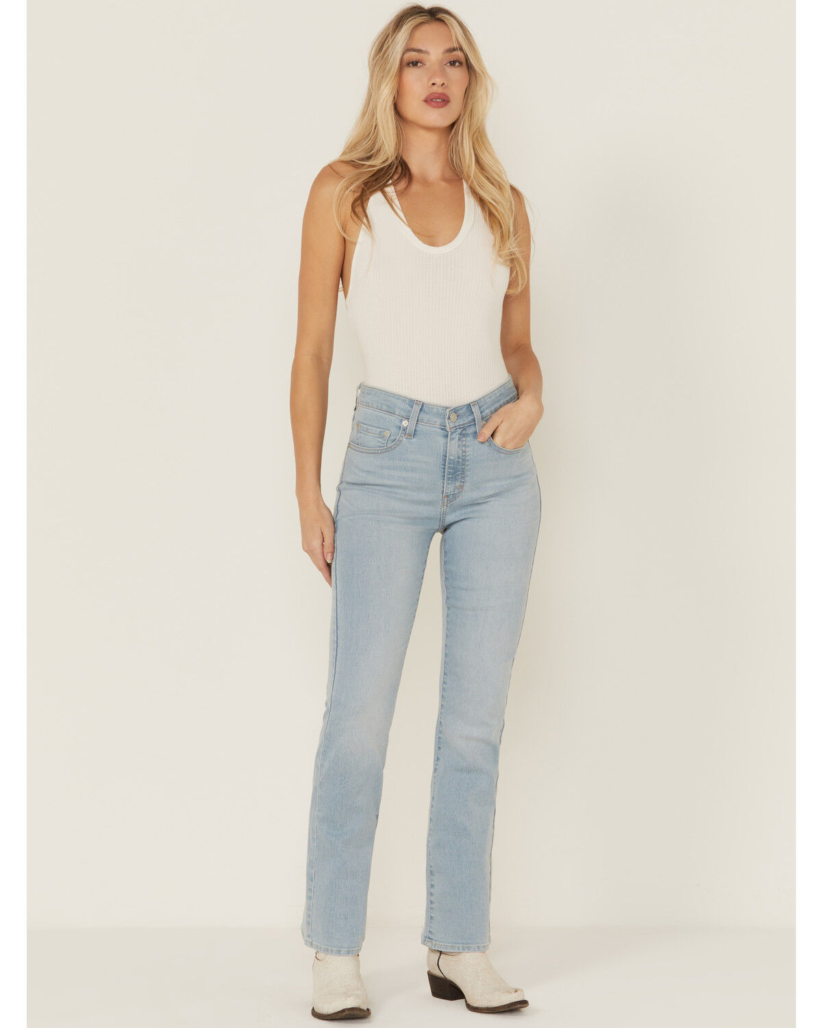 Levi's Women's 725 Eternal High Rise Light Wash Bootcut Stretch Denim Jeans, Light Wash, hi-res